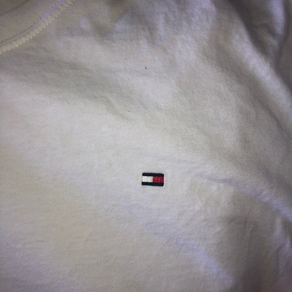 White v neck men’s Tommy Hilfiger t-shirt - Picture 3 of 4